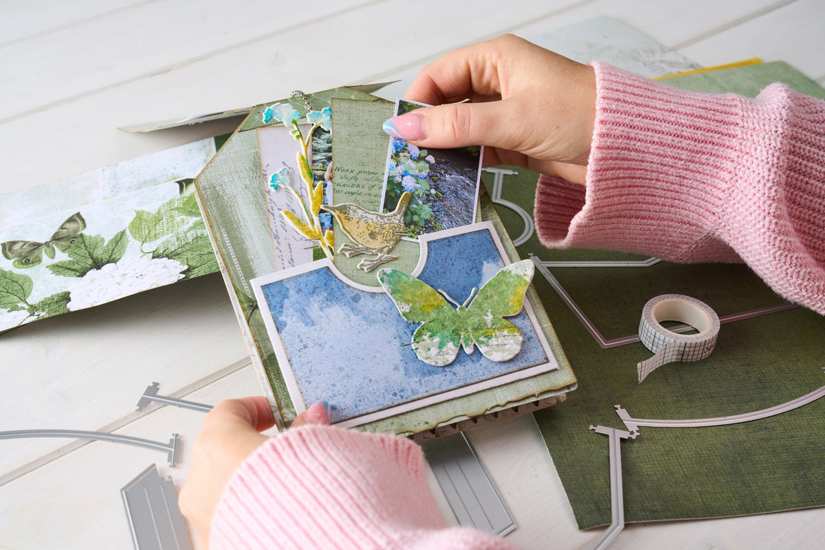 Sizzix Thinlits Die Set 10PK - Snap and Swap Pockets by 49 and