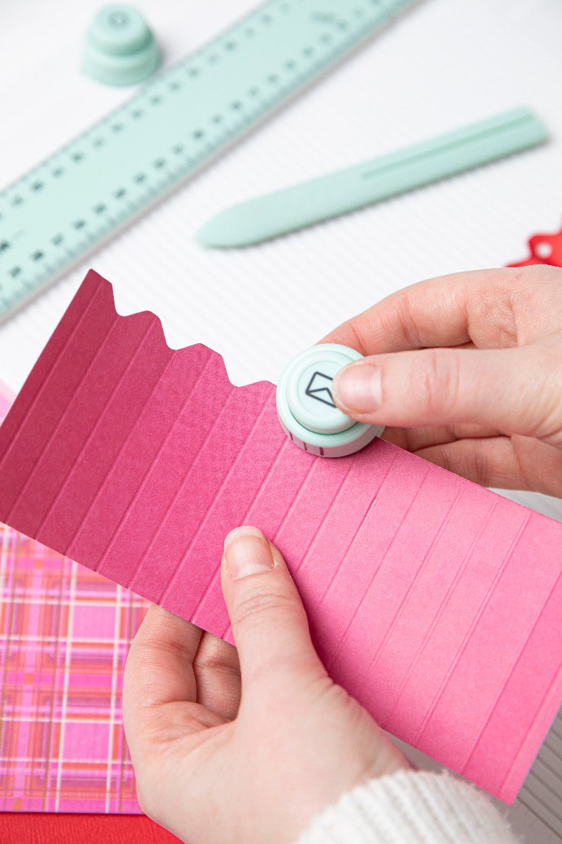 Sizzix Making Tool - Scoring Board & Trimmer – Sizzix.com